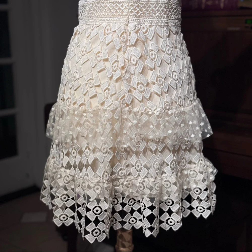 Romeo & Juliet Couture Cream Lace Mini Dress - Picture 5 of 12